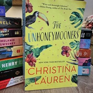 Christina Lauren's The Unhoneymooners
